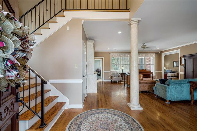 8423 WOOD MANOR CV, Memphis, TN 38016