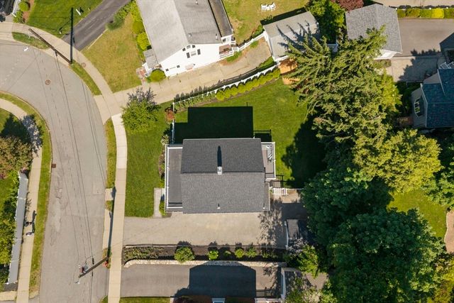 10 Bonad Road, Winchester, MA 01890