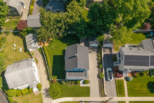 10 Bonad Road, Winchester, MA 01890