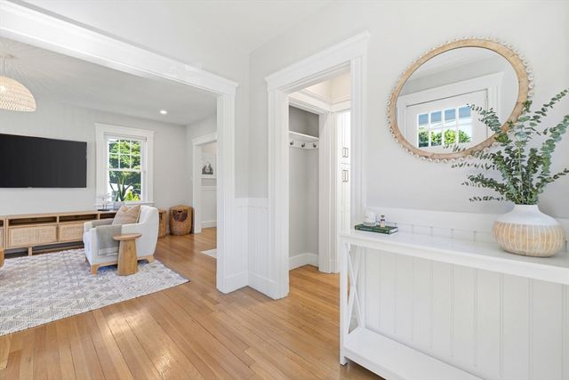 10 Bonad Road, Winchester, MA 01890