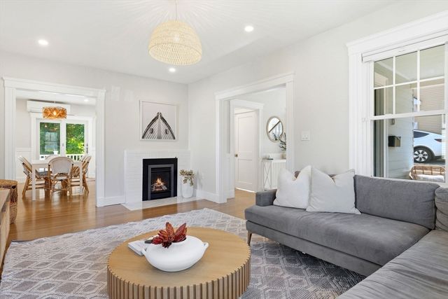 10 Bonad Road, Winchester, MA 01890