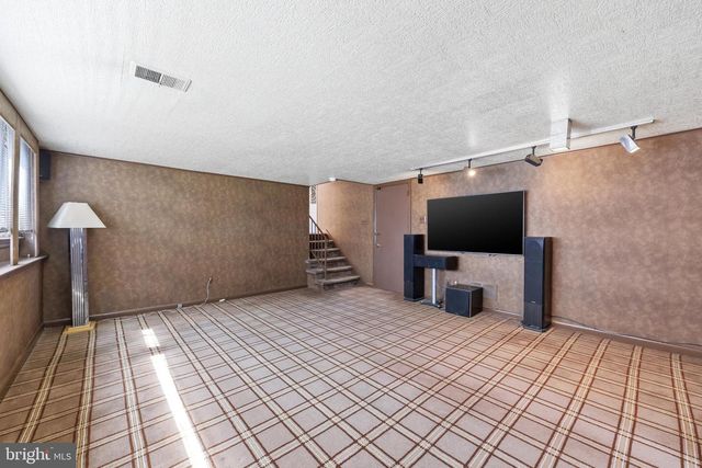 300 SAWMILL RD, Cherry Hill, NJ 08034