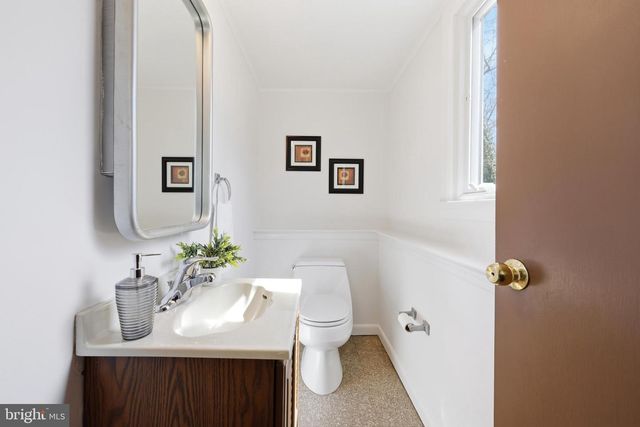 300 SAWMILL RD, Cherry Hill, NJ 08034