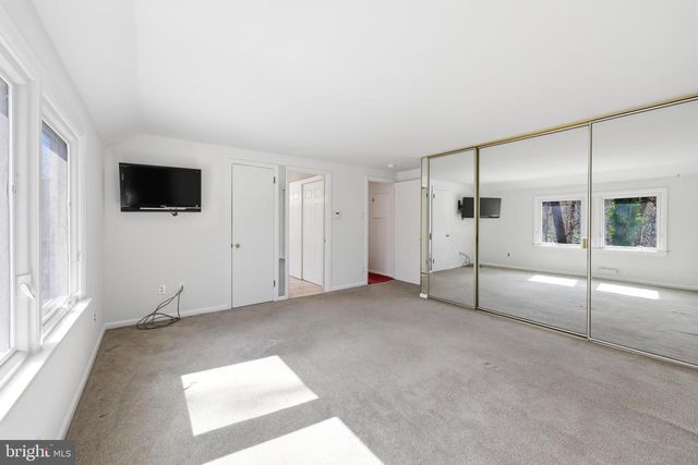 300 SAWMILL RD, Cherry Hill, NJ 08034