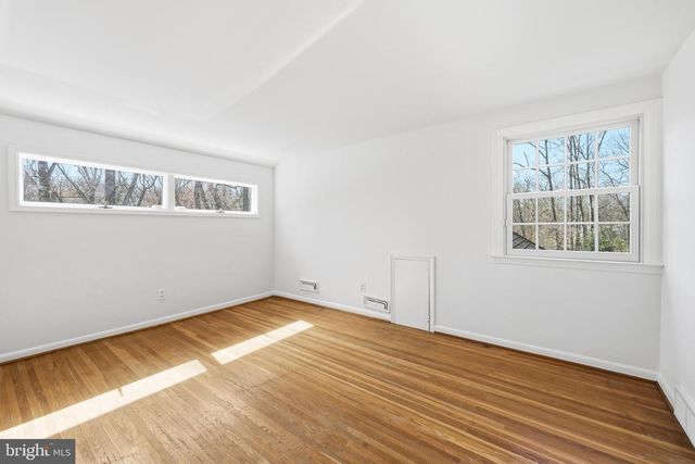 300 SAWMILL RD, Cherry Hill, NJ 08034