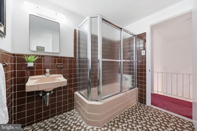 300 SAWMILL RD, Cherry Hill, NJ 08034