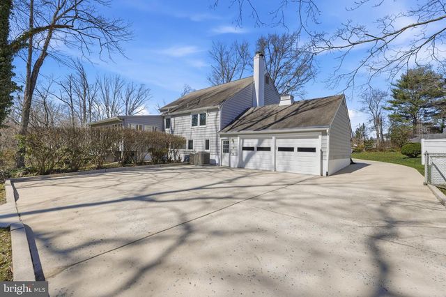 300 SAWMILL RD, Cherry Hill, NJ 08034