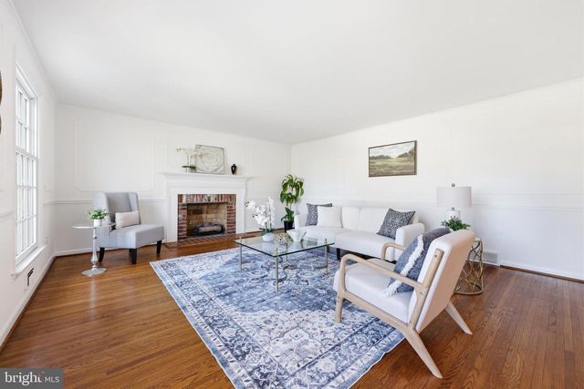 300 SAWMILL RD, Cherry Hill, NJ 08034