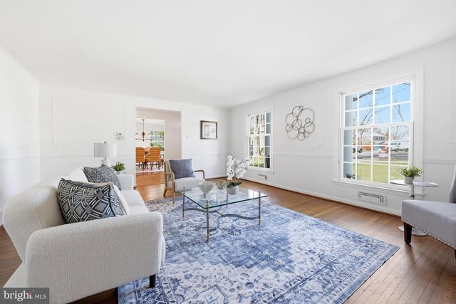 300 SAWMILL RD, Cherry Hill, NJ 08034