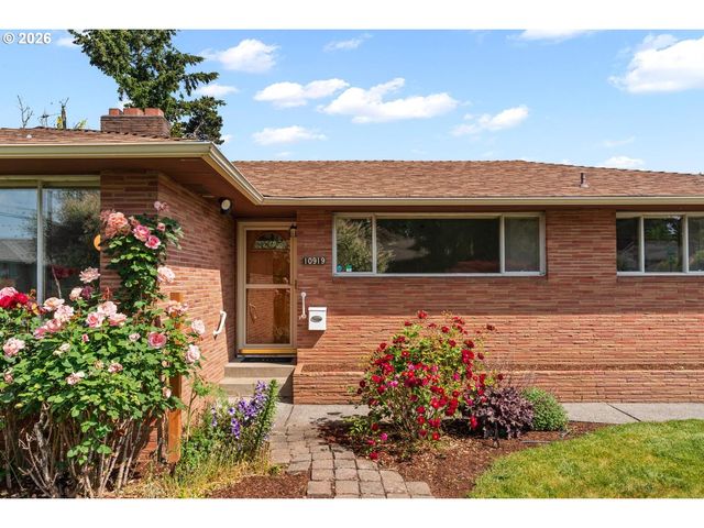 10919 Se MILL Ct, Portland, OR 97216