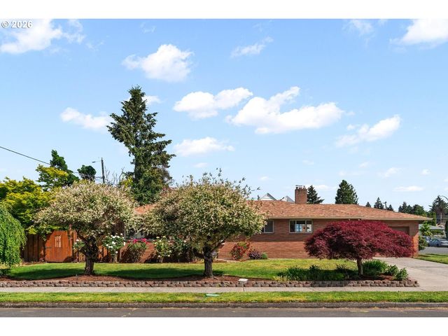 10919 Se MILL Ct, Portland, OR 97216