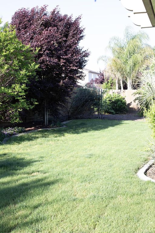 Image 36 of property listing at 2508 N Kayenta Court, Visalia, CA 93291