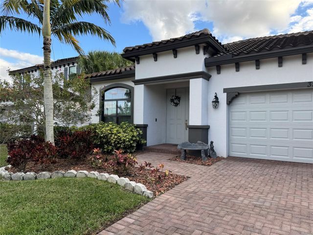 3202 Klays Ct, Royal Palm Beach, FL 33411