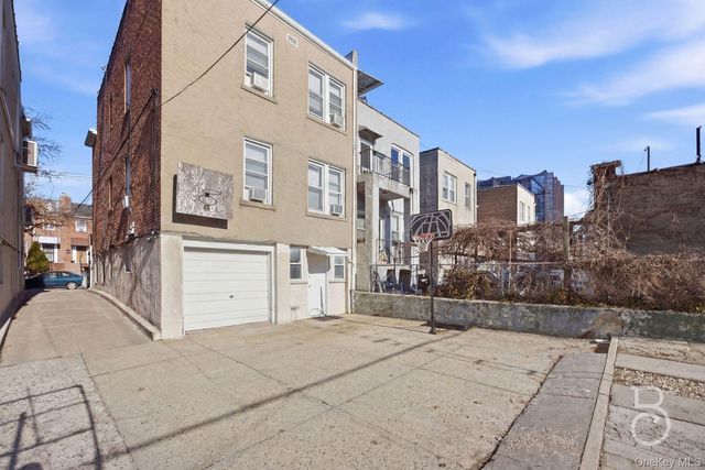 25-49 42nd Street, Astoria, NY 11103