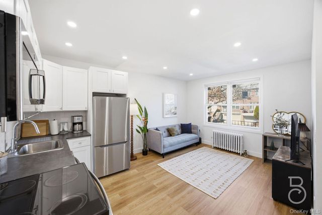 25-49 42nd Street, Astoria, NY 11103