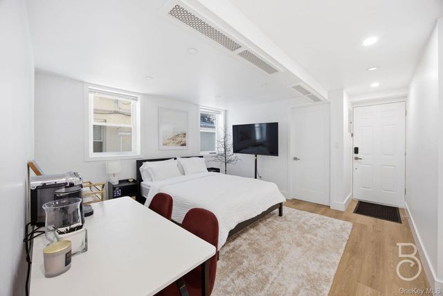 25-49 42nd Street, Astoria, NY 11103