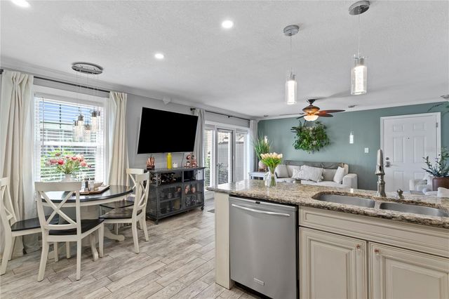 5175 COQUINA KEY DRIVE SE A, St Petersburg, FL 33705