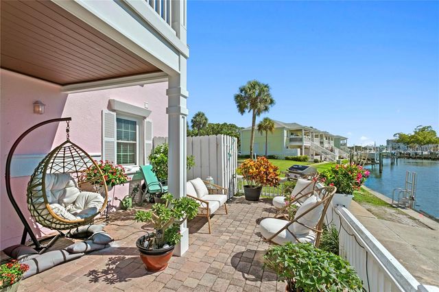 5175 COQUINA KEY DRIVE SE A, St Petersburg, FL 33705