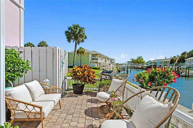 5175 COQUINA KEY DRIVE SE A, St Petersburg, FL 33705