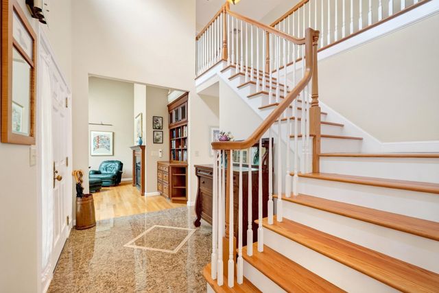 14 Mulberry Ln, Canton, MA 02021