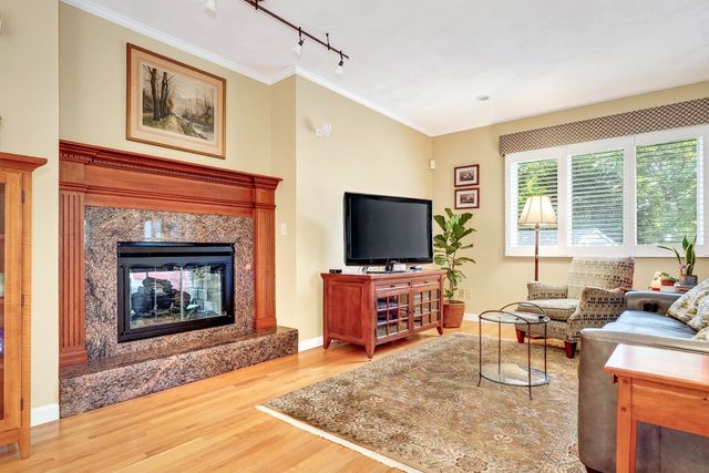 14 Mulberry Ln, Canton, MA 02021