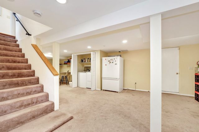 14 Mulberry Ln, Canton, MA 02021