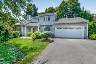 14 Mulberry Ln, Canton, MA 02021