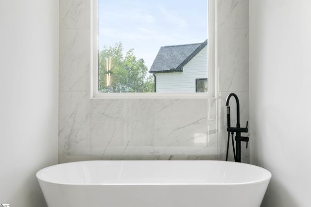 734 New South Court, Wellford, SC 29385