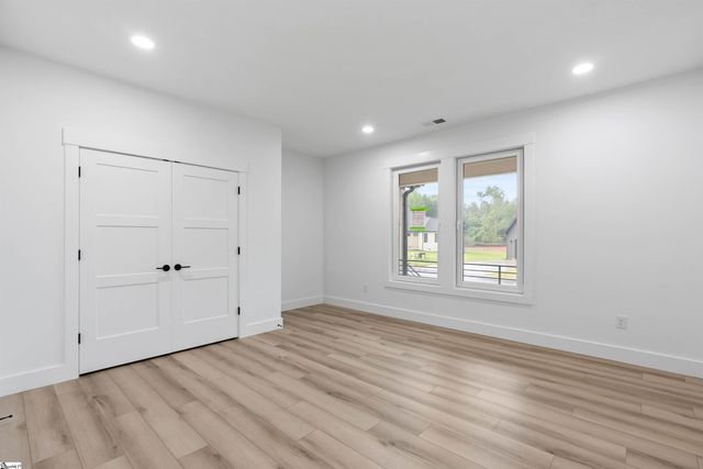 734 New South Court, Wellford, SC 29385