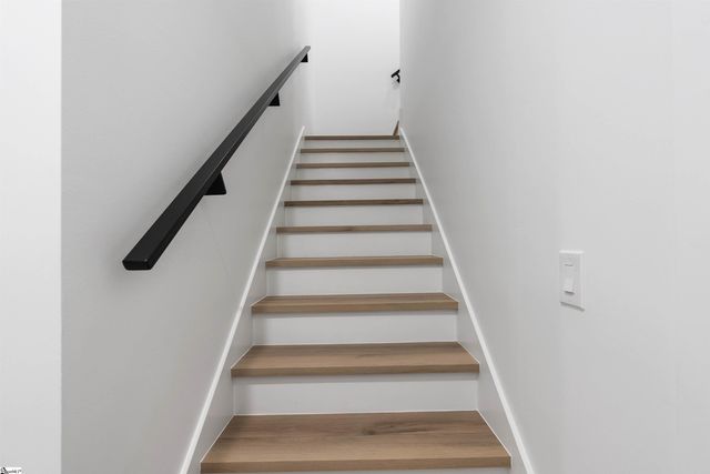 734 New South Court, Wellford, SC 29385