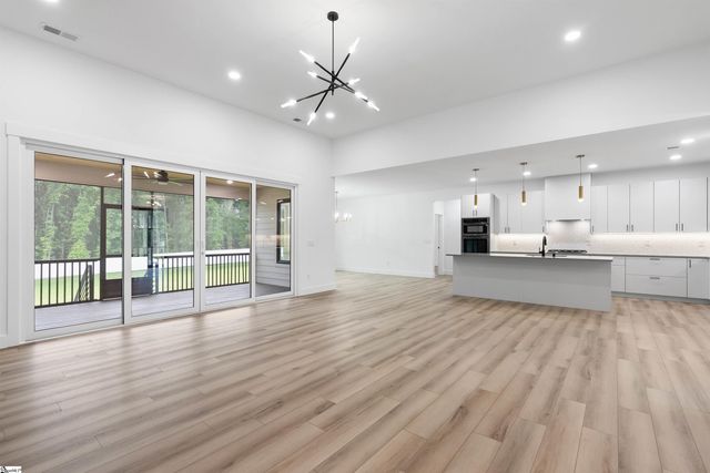 734 New South Court, Wellford, SC 29385