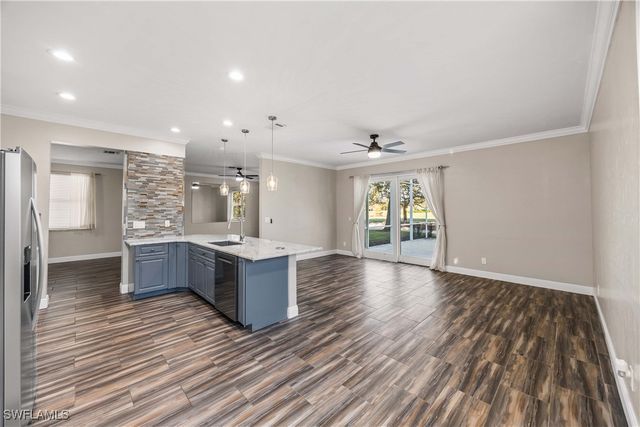 2225 Heritage Greens DR, Naples, FL 34119