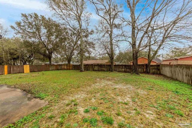 8208 Durand Ave, Pensacola, FL 32534