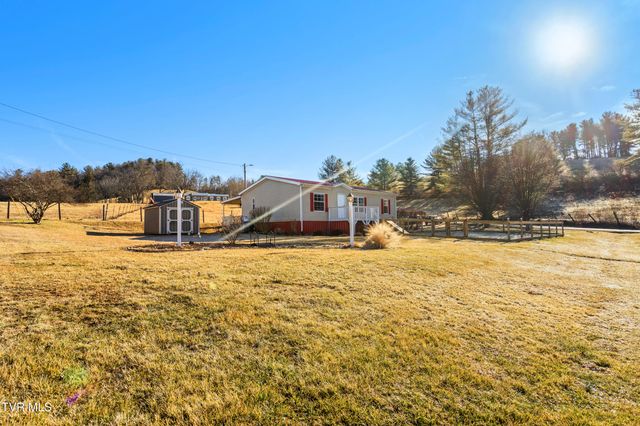 1110 Miller Road, Mountain City, TN 37683