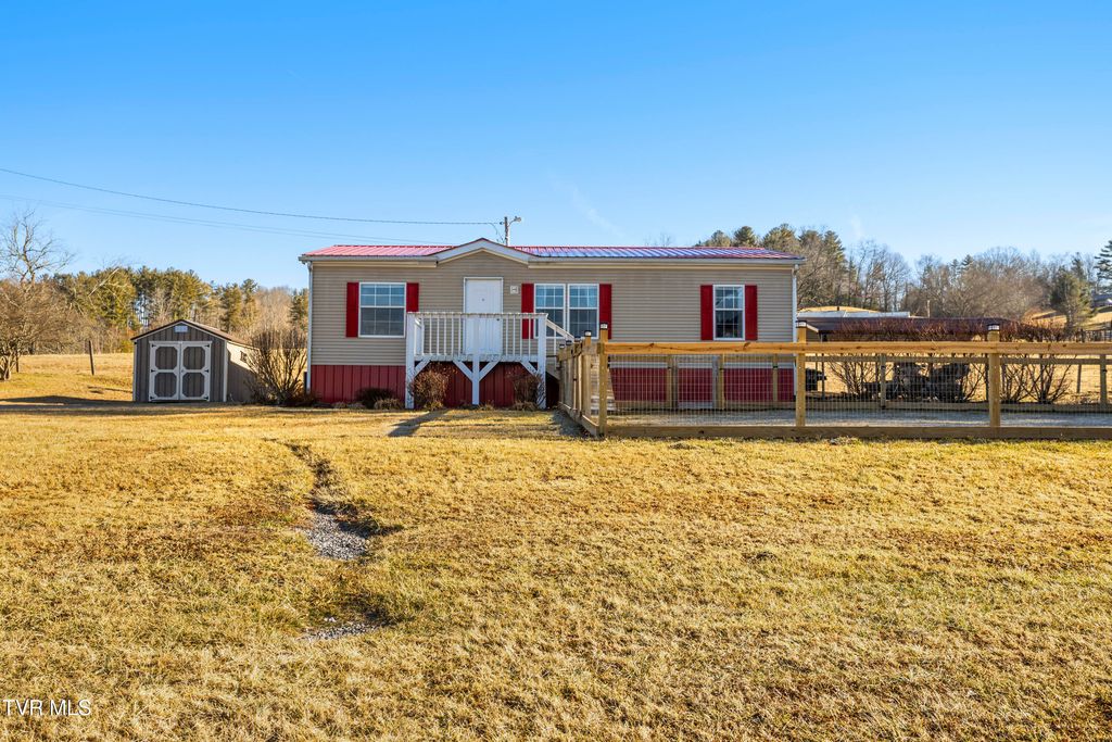 1110 Miller Road, Mountain City, TN 37683