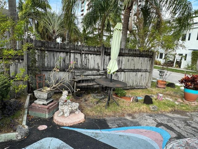 717 NE 5th Avenue 2, Fort Lauderdale, FL 33304