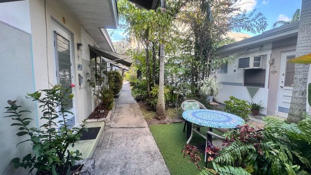 717 NE 5th Avenue 2, Fort Lauderdale, FL 33304