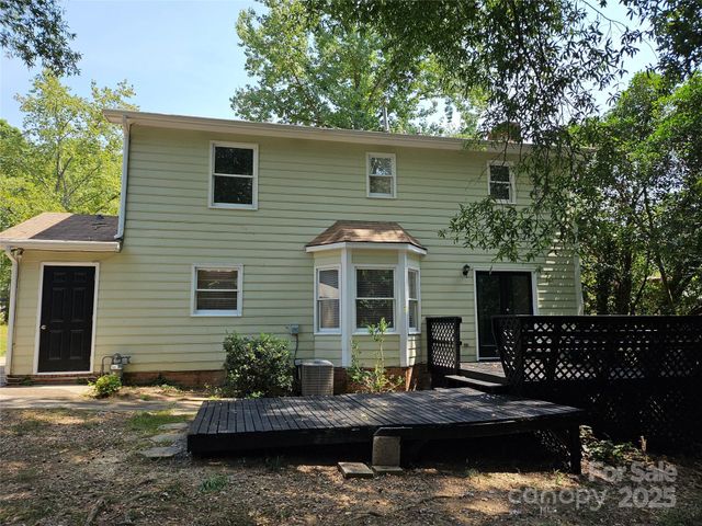 2819 Royal Ridge Lane, Charlotte, NC 28212