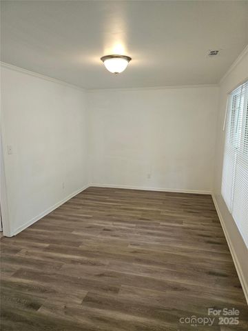 2819 Royal Ridge Lane, Charlotte, NC 28212