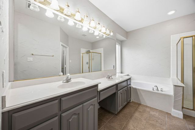 1904 Meera Lane, Mansfield, TX 76063