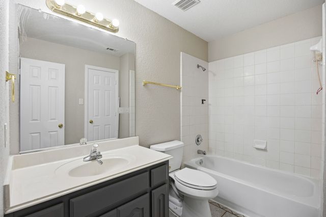 1904 Meera Lane, Mansfield, TX 76063