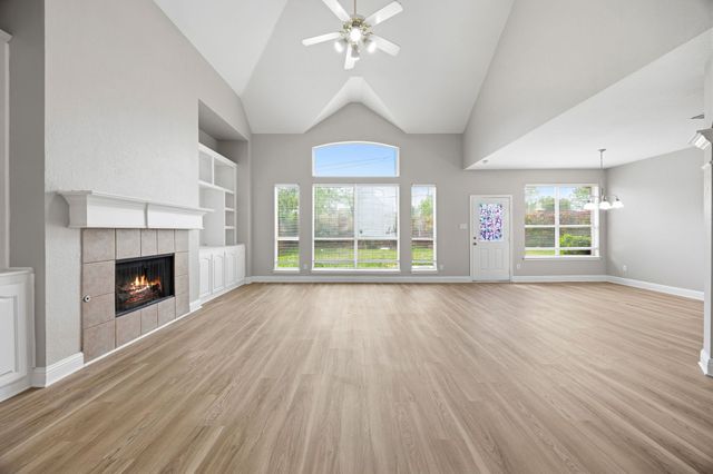 1904 Meera Lane, Mansfield, TX 76063