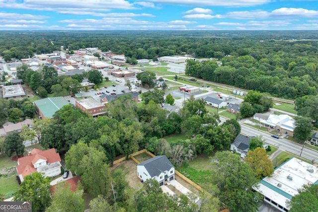 44 Bond Street, Royston, GA 30662