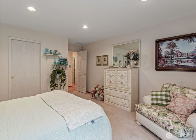 42 Nantucket Place, Port Townsend, WA 98368