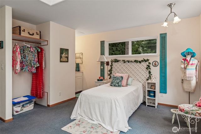 42 Nantucket Place, Port Townsend, WA 98368