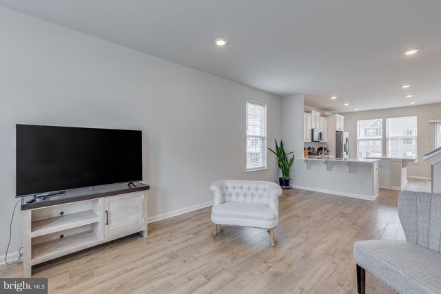 488 MONTE FARM RD, Mount Laurel, NJ 08054