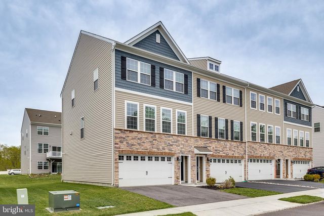 488 MONTE FARM RD, Mount Laurel, NJ 08054