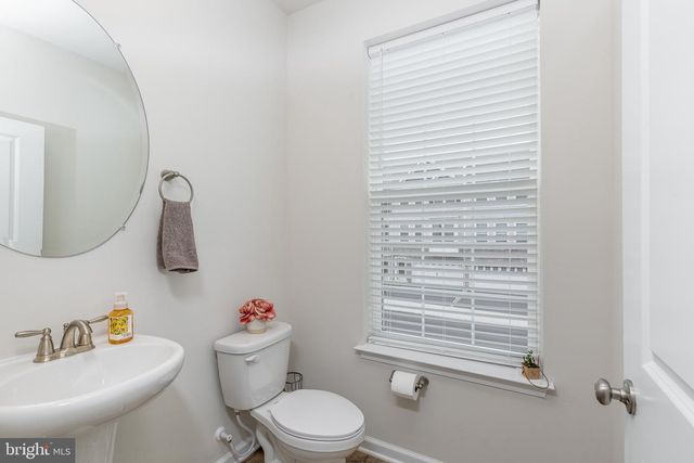 488 MONTE FARM RD, Mount Laurel, NJ 08054
