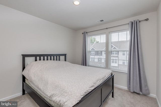 488 MONTE FARM RD, Mount Laurel, NJ 08054