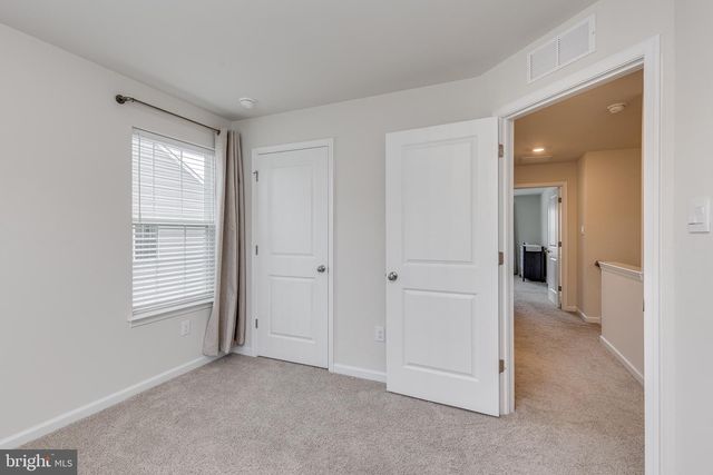 488 MONTE FARM RD, Mount Laurel, NJ 08054